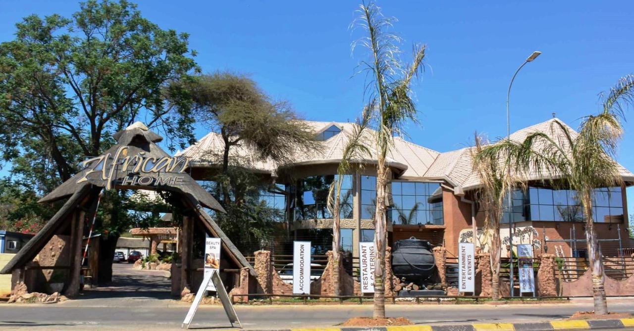 African Home Hotel 哈博罗内 外观 照片