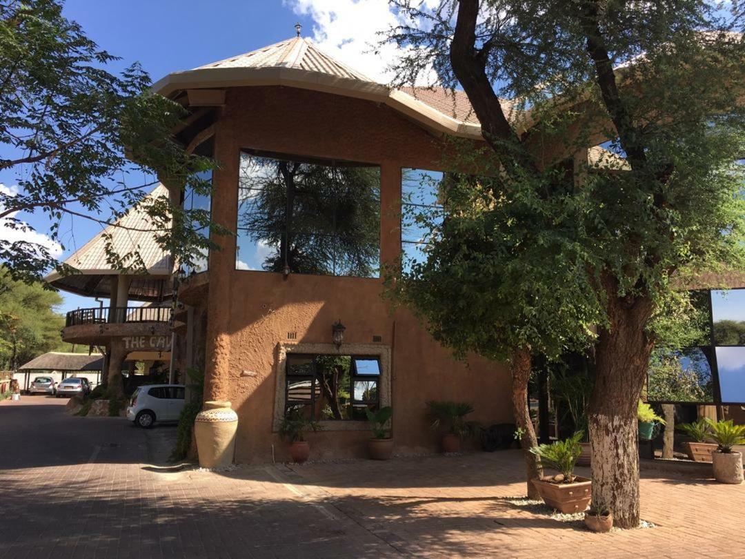African Home Hotel 哈博罗内 外观 照片