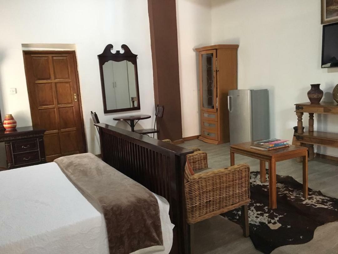 African Home Hotel 哈博罗内 外观 照片