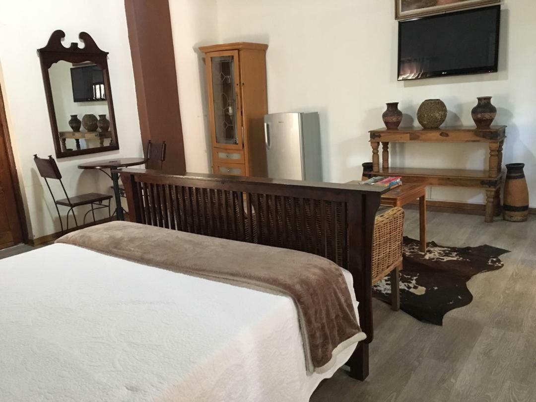 African Home Hotel 哈博罗内 外观 照片