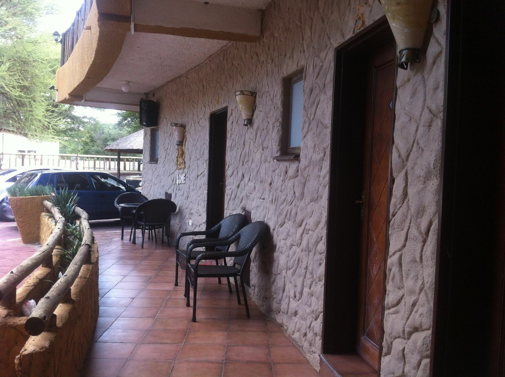 African Home Hotel 哈博罗内 外观 照片