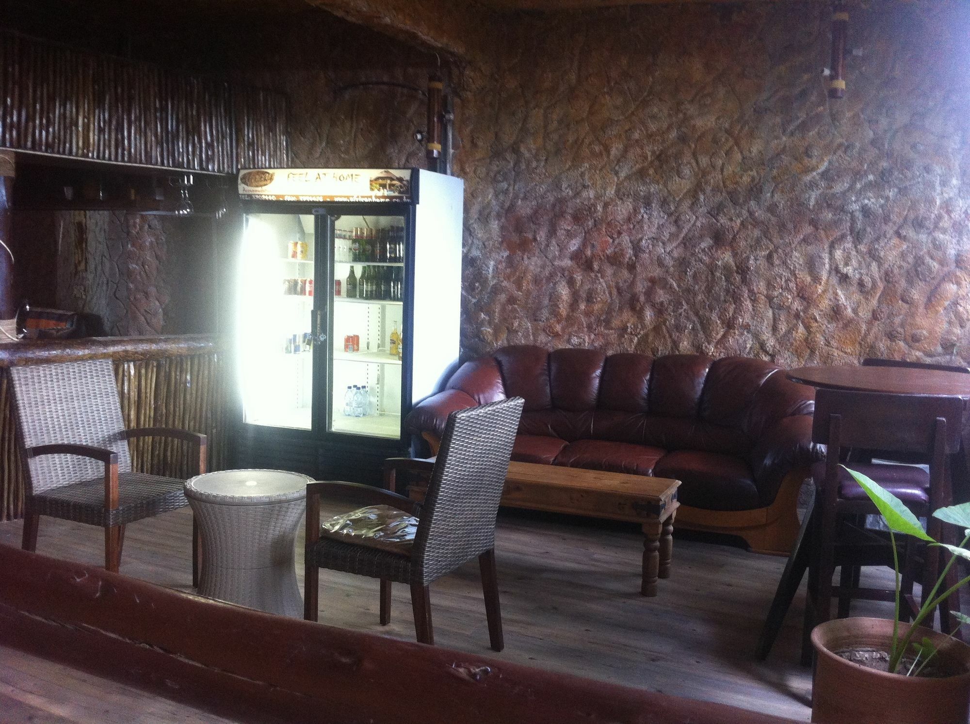 African Home Hotel 哈博罗内 外观 照片