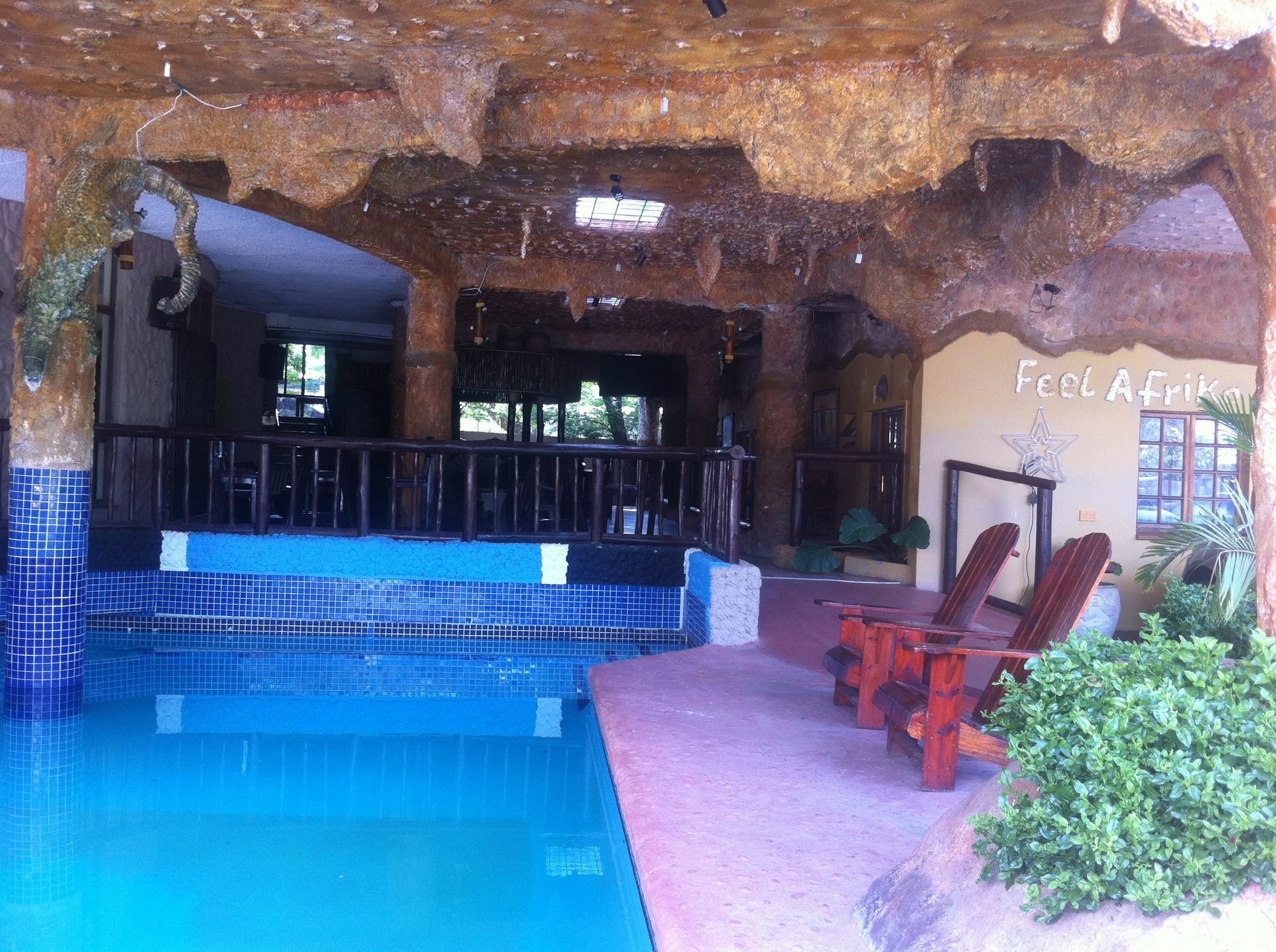 African Home Hotel 哈博罗内 外观 照片